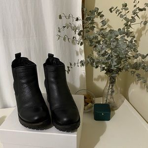 Black Bull Boxer Boots. ☺️